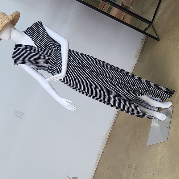 Apt. 9 Dresses & Skirts - NWT APT.9 Striped Asymmetrical Maxi Dress